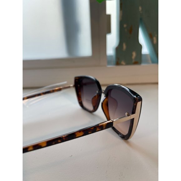 Don\'t Sass‎ Me Cat Eye Frame Sunglasses Tortoise